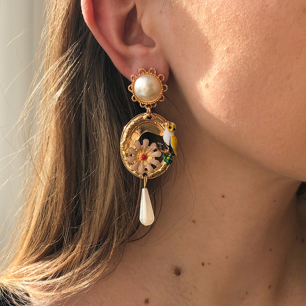 Baroque Alloy Oil Drop Flower Earrings display picture 12