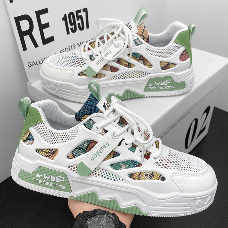 Zapatos de hombre 2026 primavera y verano nuevos zapatos de skate elevados de tendencia transpirables para estudiantes, zapatos deportivos casuales blancos pequeños para hombres