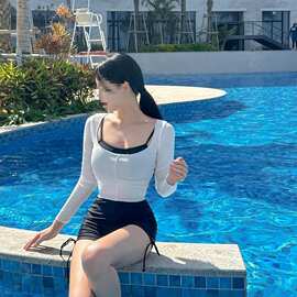 泳衣女温泉新款性感显瘦纯欲风防晒透气长袖罩衫高腰比基尼三件套