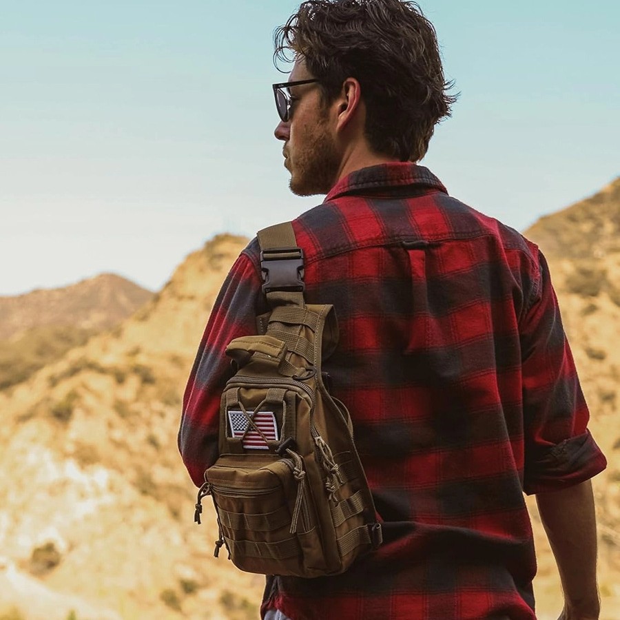 Camuflamiento al aire libre montañismo montar mochila multifuncional bolso táctico ligero bolso de pecho de viaje casual bolso de pecho de hombre deportivo