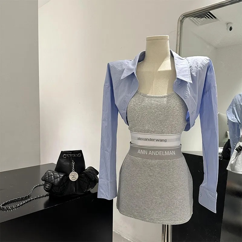 Summer wear a set of women's 2024 new sports vest sunscreen loose shirt slim skirt three-piece suit