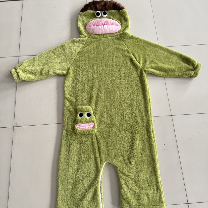 大嘴怪长发连体睡衣冬情侣加绒加厚搞怪保暖家居服珊瑚绒睡袍代发