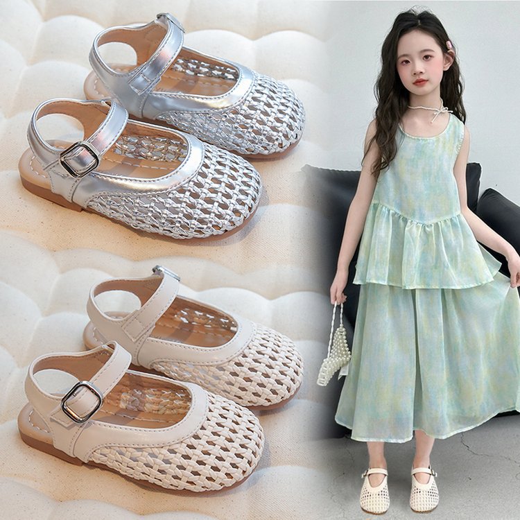 Sandálias de niñas trenzadas 2026 verano nuevos zapatos infantiles zapatos princesa zapatos de bebé con suela suave