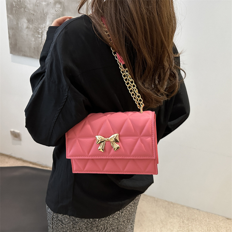 Verano nuevo bolso de mariposa mujer 2024 bolso de moda estilo extranjero de textura versátil bolso de personalidad de viaje