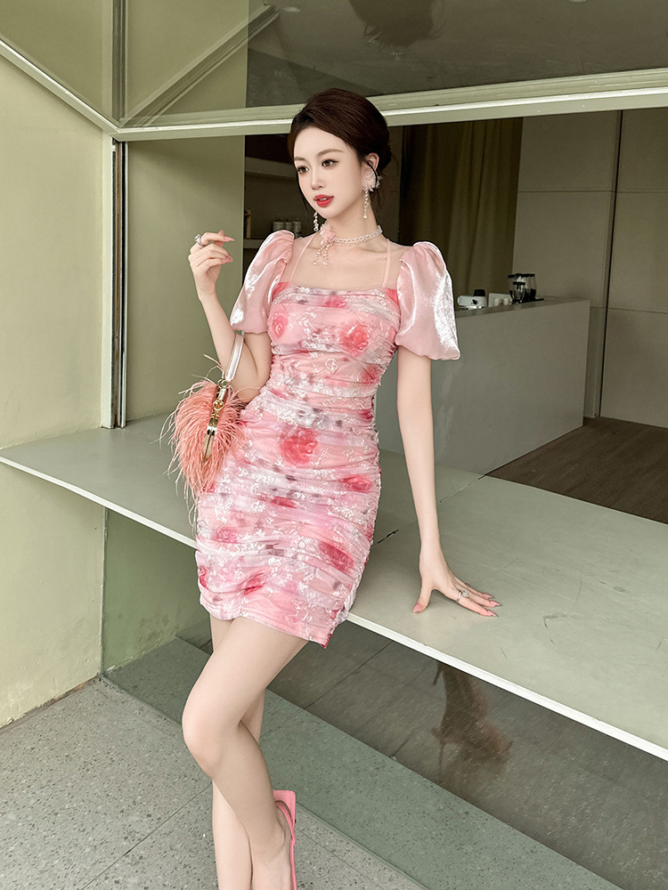 Đầm bodycon họa tiết kiểu Pháp mới hè 2026 — Màu hồng