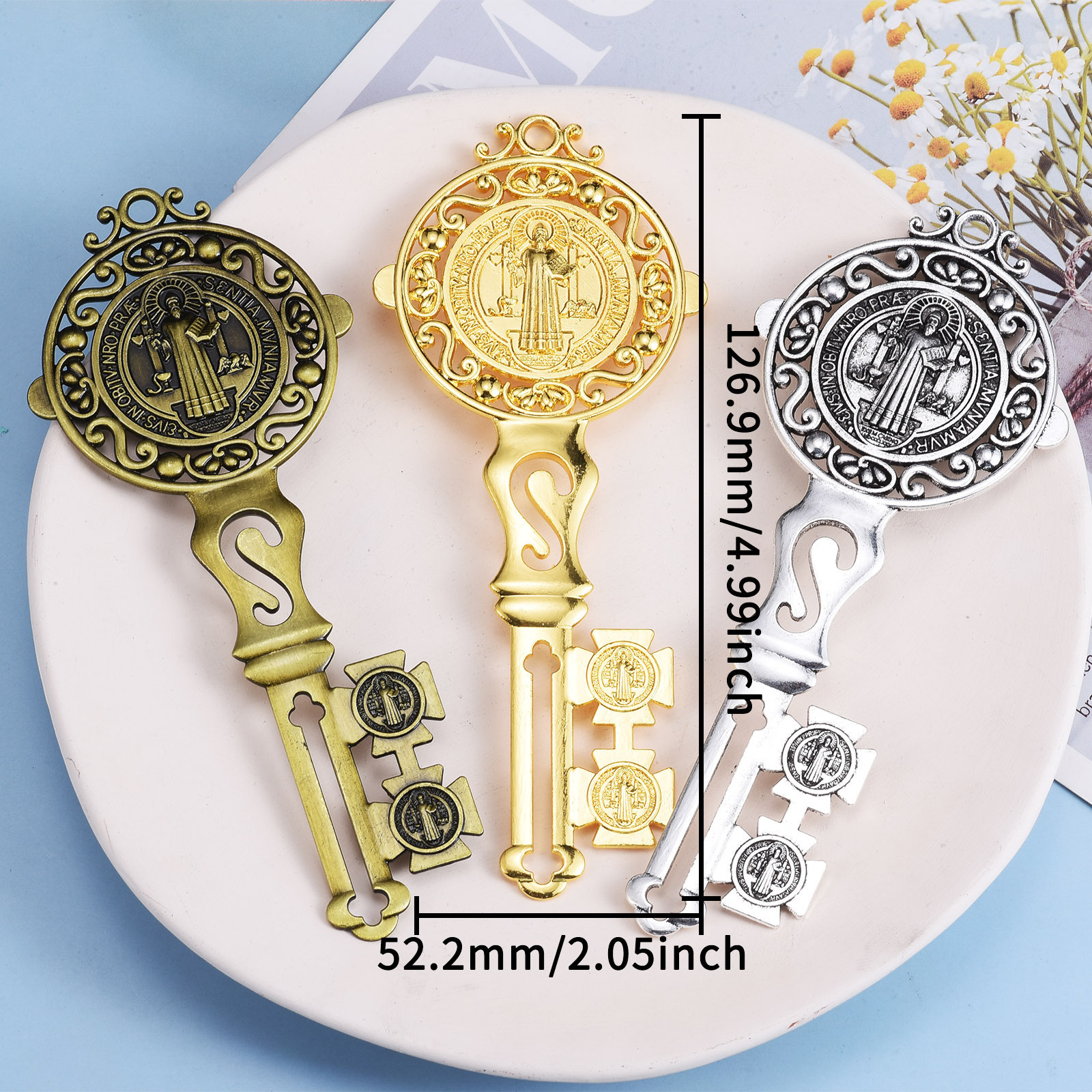 Colgante en forma de llave grande de San Benito de aleación transfronteriza