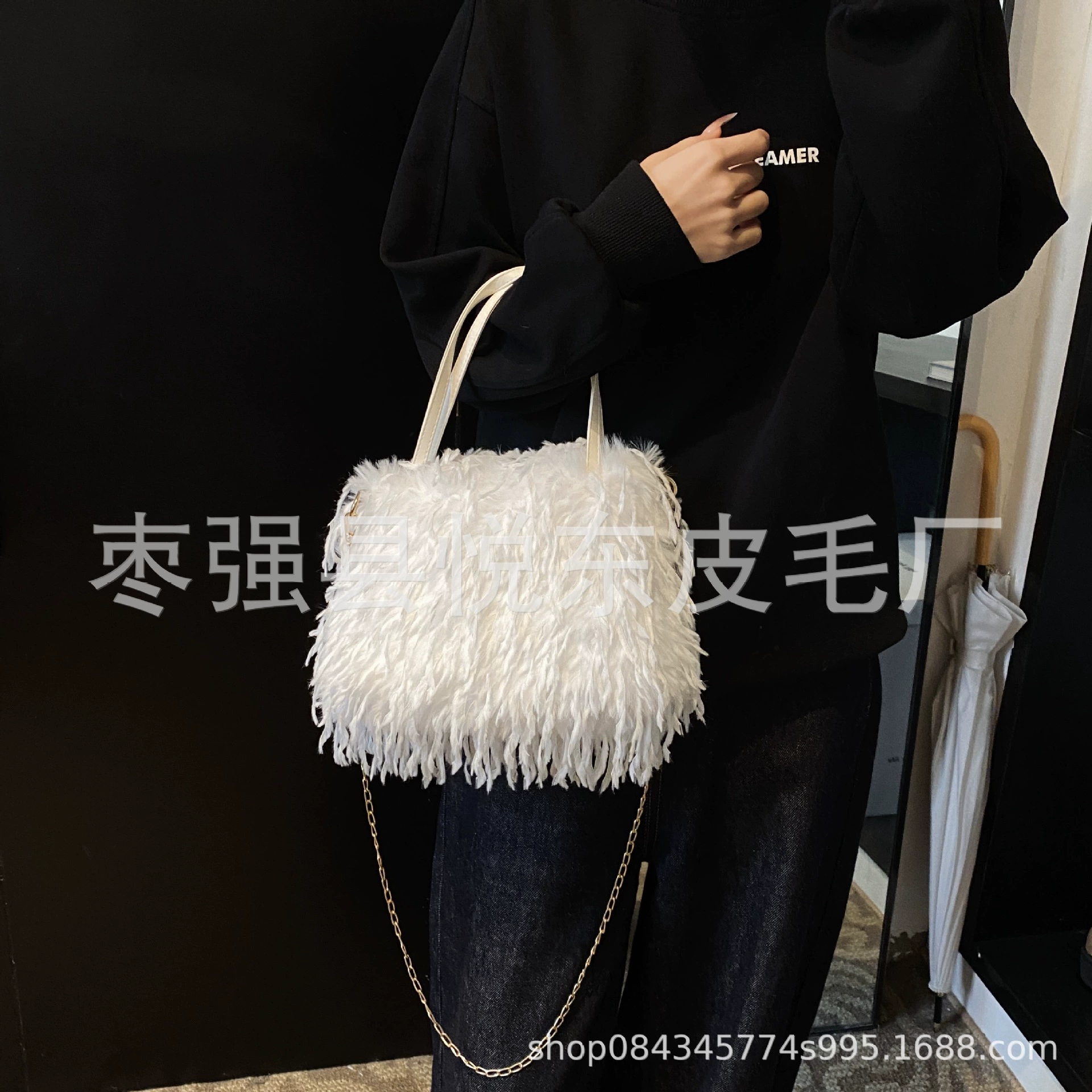Осенние и зимние новые имитационные перья ручные сумки дикие модные пушистые женские сумки на плечо