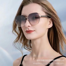 2024抖音新款女墨镜高级感时尚切边无框太阳镜防紫外线大框太阳镜