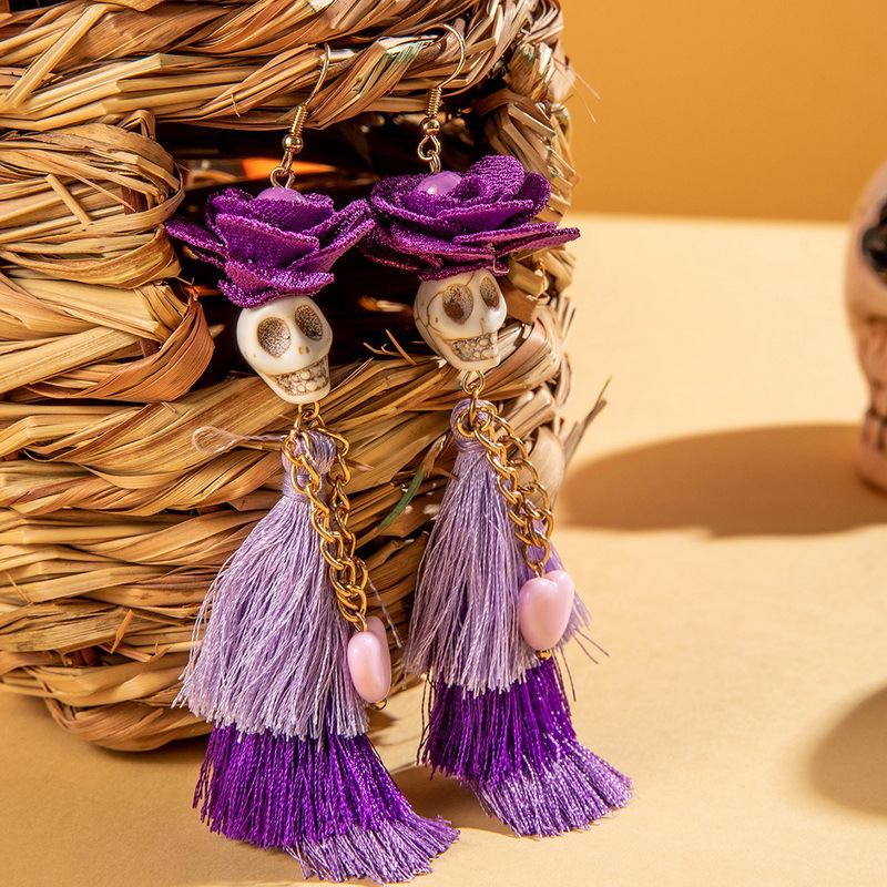 27g Weight Alloy Ear Needle Material Drop Earrings Classification 1 Pair Quantity Holiday, Daily Occasion Alloy, Resin Material Halloween Festival Tassel, Skull Pattern Women's Gender Plating Design Elegant, Streetwear Style 1 Pair Halloween Elegant Streetwear Tassel Skull Plating Alloy Resin Drop Earrings 22