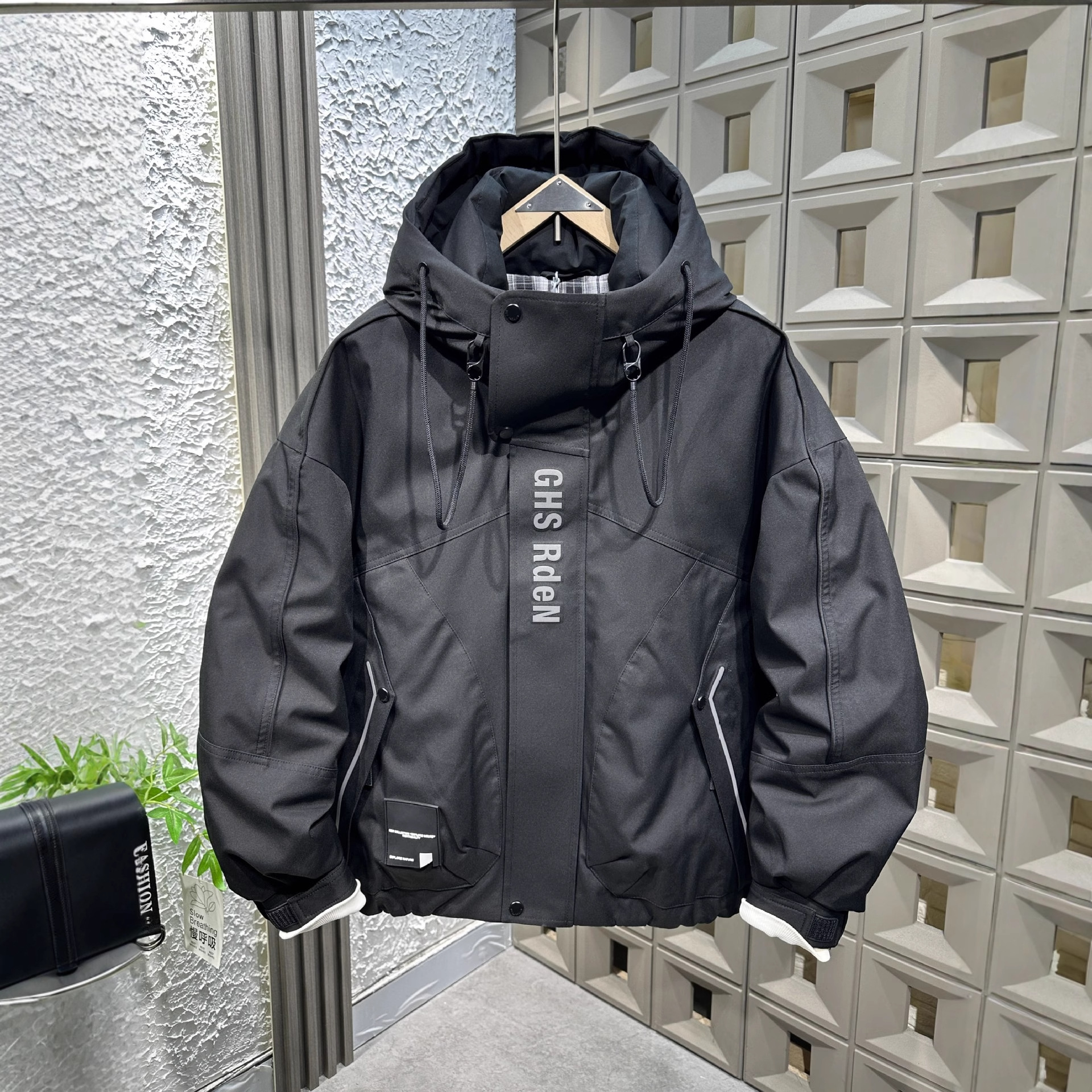 Winter New Outdoor Hooded Workwear down Jacket for Men, Thickened, Warm, Loose-Fitting, White Duck down Casual Jacket