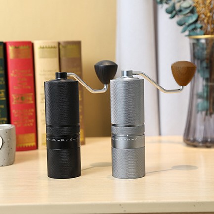 Hand-Cranked Coffee Grinder Cnc Stainless Steel Grinding Core Portable Coffee Machine Home Coffee Bean Grinder Manual Grinder