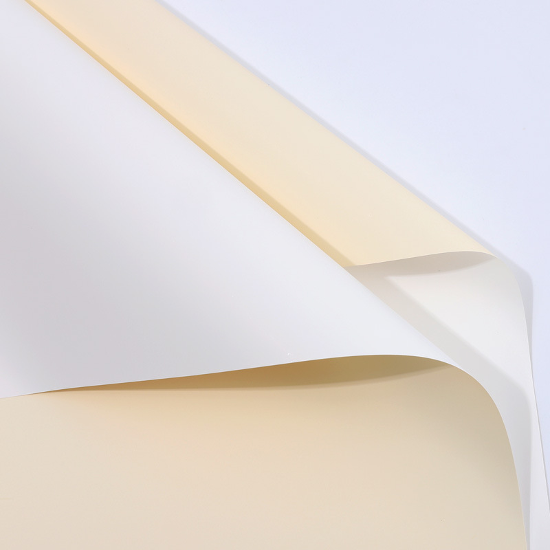 Papel de embalaje de flores de alta calidad al por mayor Papel Ouya impermeable de dos colores al por mayor Fabricante de papel de flores de bolsa de regalo hecho a mano creativo