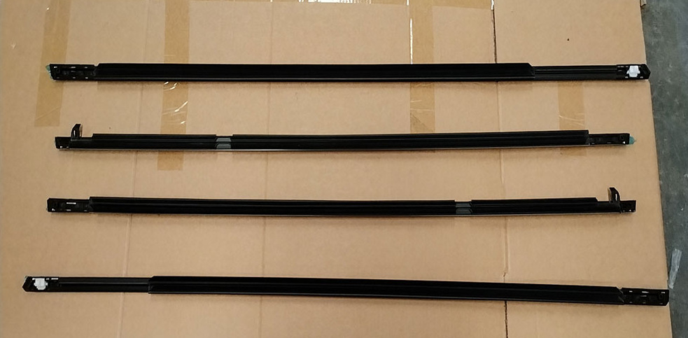 Suitable for Toyota 8-generation Accord 2008-2012 car door glass outer pressure strip window outer water barrier strip