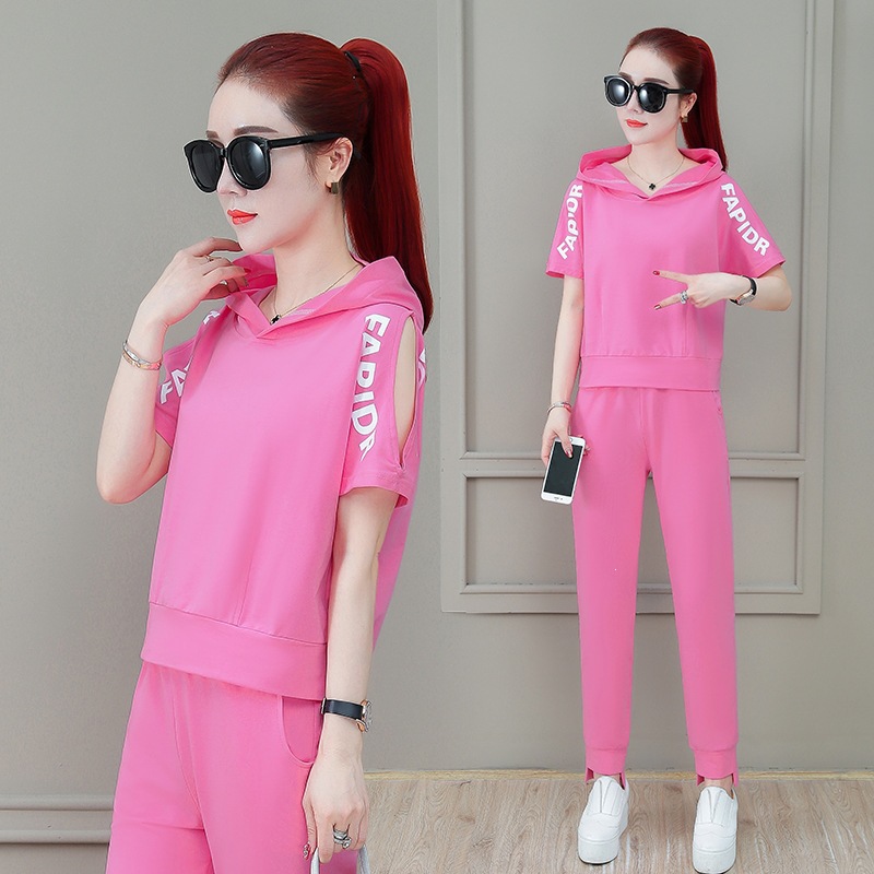 Women's Fashionable Loose Fit Sportswear Set Hooded Short Sleeve Top And Trousers Two Piece Student Outfit Summer 2026 Style_ecoleips.com