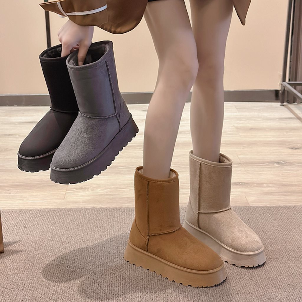 2023冬季新款雪地靴女跨境大码基础款经典情侣款防滑防水高筒棉靴