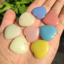 彩色夜光石桃心吊坠会发光的石头饰品刻字材质配件荧光石爱心