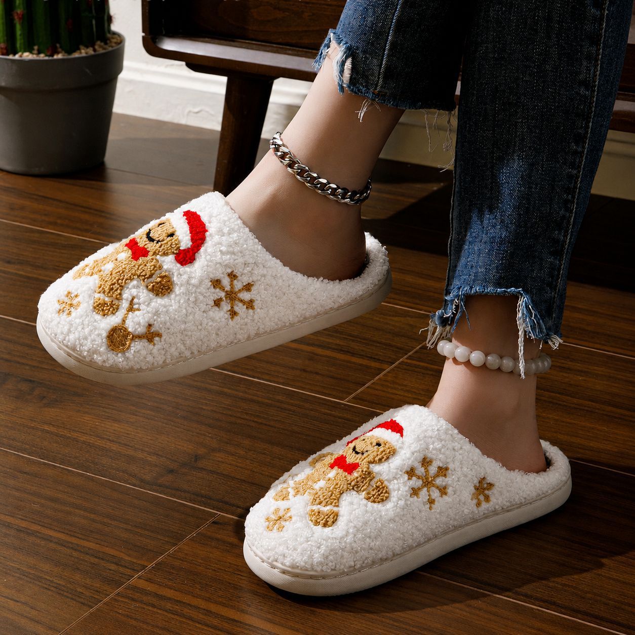 Zapatos de algodón cálidos y cómodos para el hogar ventas transfronterizas de invierno de Navidad para parejas de algodón zapatillas de lana interior image 4