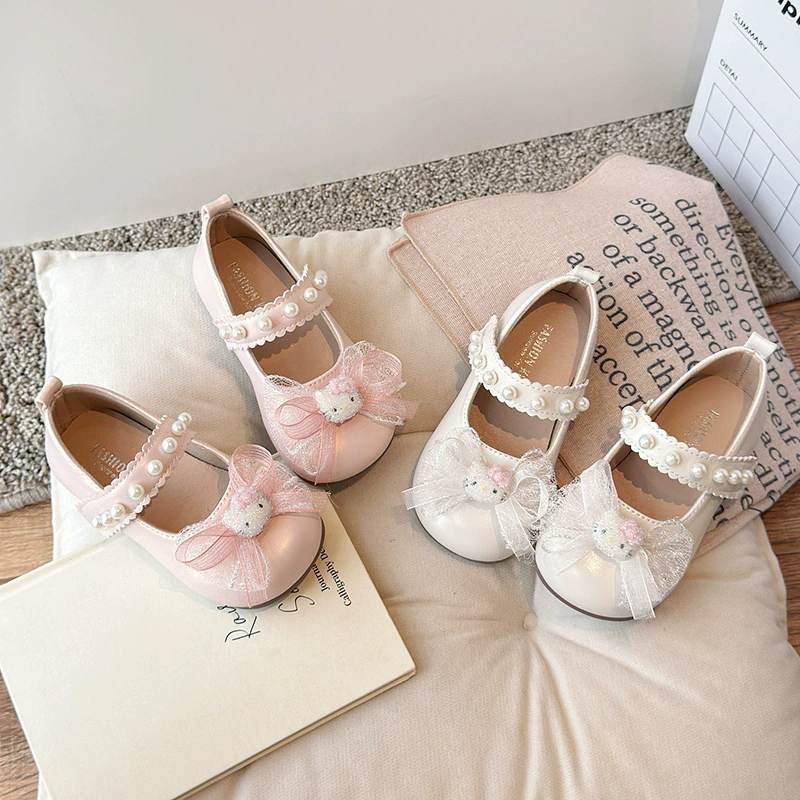 Девушки модные сладкие кожаные туфли 2025 весна и осень новые детские бабочки