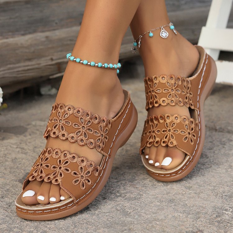 2025 Floral Foreign Trade Wedge Heel Hollow Cross-Border Plus Size Women's Sandals Amazon High Heel Spring Style 2025 Floral Foreign Trade Wedge Heel Hollow Cross-Border Plus Size Women's Sandals Amazon High Heel Spring Style