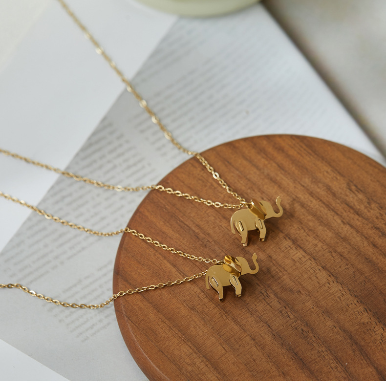Daily Occasion 304 Stainless Steel Material Real Gold Plated Elephant 304 Stainless Steel Fashion Waterproof Non Tarnish Pendant Necklace