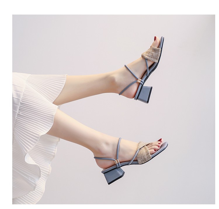2026 nuevo estilo de verano de tacones gruesos y medianos con falda dos usar sandalias de tacones altos frescas image 6