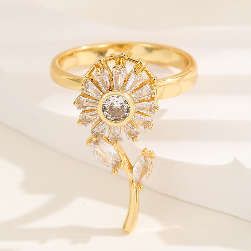 18K oro real color-preservar la suerte de la hierba estilo coreano transfronterizo diamante incrustado rotación de moda abierto anillo ajustable