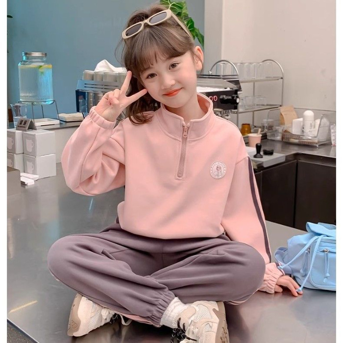 Traje de otoño e invierno para niñas 2024 nuevo estilo estilo occidental para niños deportes de otoño para niñas moda casual de dos piezas estilo de primavera y otoño