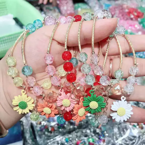 [Random color] Daisy crystal stone bracelet/strip