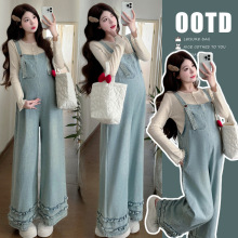 2025秋季孕妇装休闲简约两件套新款慵懒长袖打底衫牛仔孕妇背带裤
