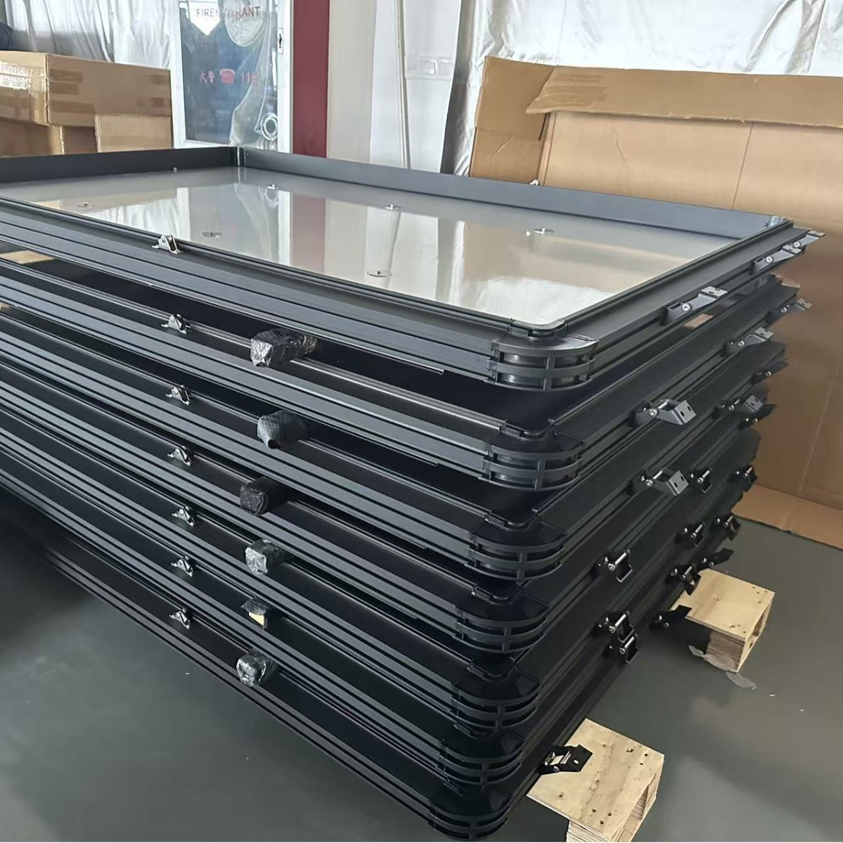 Carpa de techo triangular de aleación de aluminio sin construir carpa de techo duro de SUV de apertura rápida