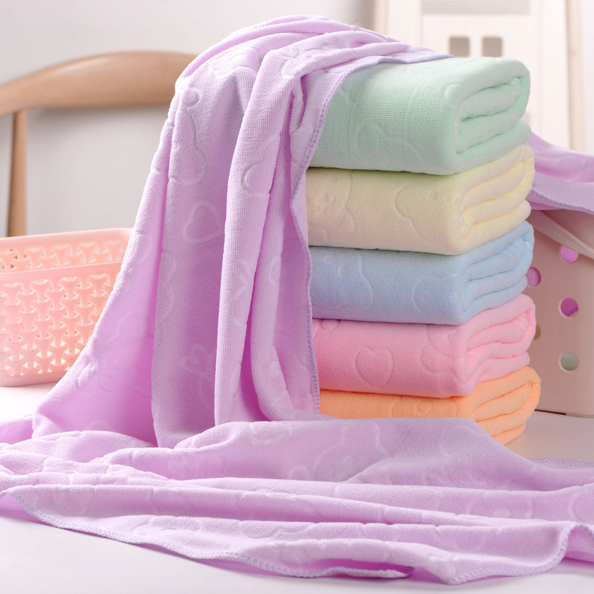 Kabartmalı banyo havlusu hızlı kuruyan antibakteriyel çizgi desenli jakarlı yumuşak emici yetişkin çocuk büyük havlu yüzme plaj havlusu