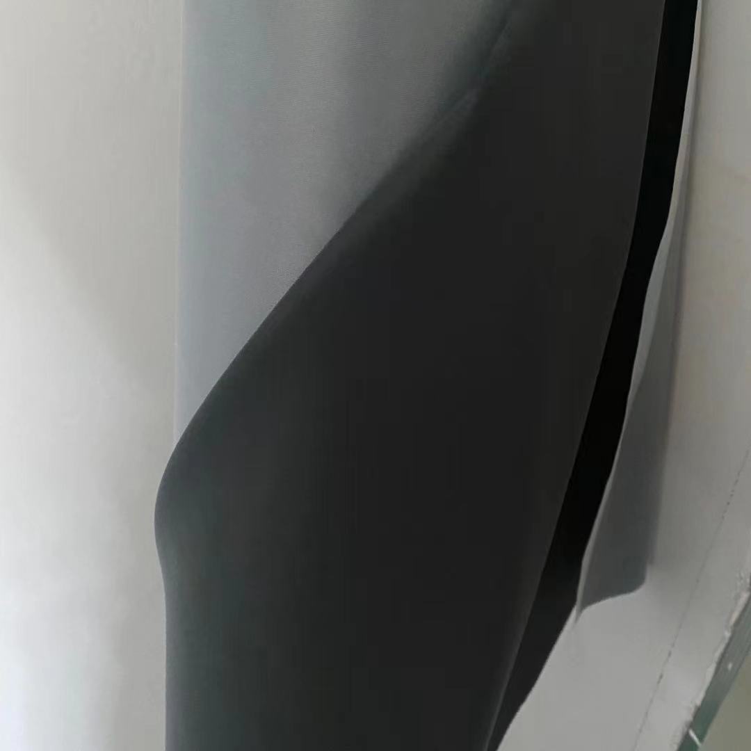 现货供应190T黑色反光化纤布 包包用黑色反光布 柔软型反光涤纶布