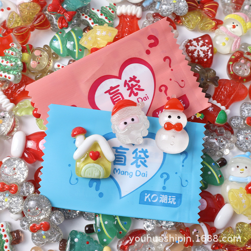 圣诞福袋混款饰品配件 树脂diy手工雪人老人圣诞树盲袋英文跨境|undefined
