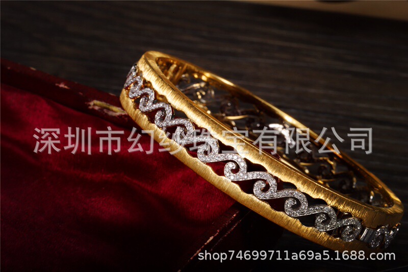 Textured Carved Gold Italian Vintage 18K Gold Diamond Wave Bracelet Jewelry Wholesale