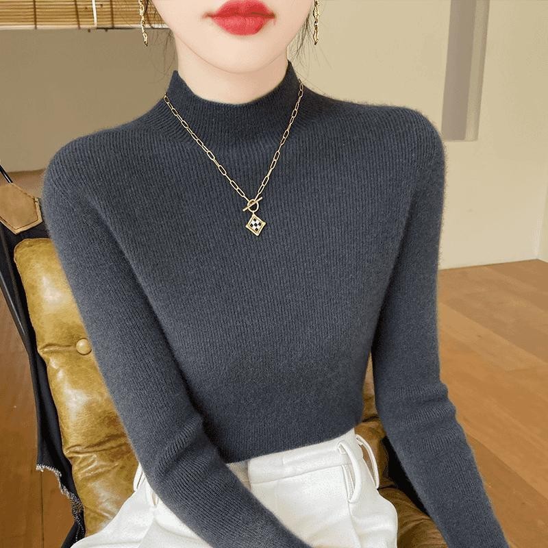 Soft and Comfortable Half-Turtleneck Black Base Shirt for Women, Slim Fit, New Style Autumn and Winter Knit Sweater
