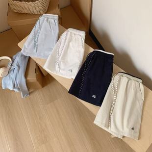 Emis�nϵ���e��ȹ�����¿�̽��ٴ��ǹ�ɫ���޸����@��Ů�b