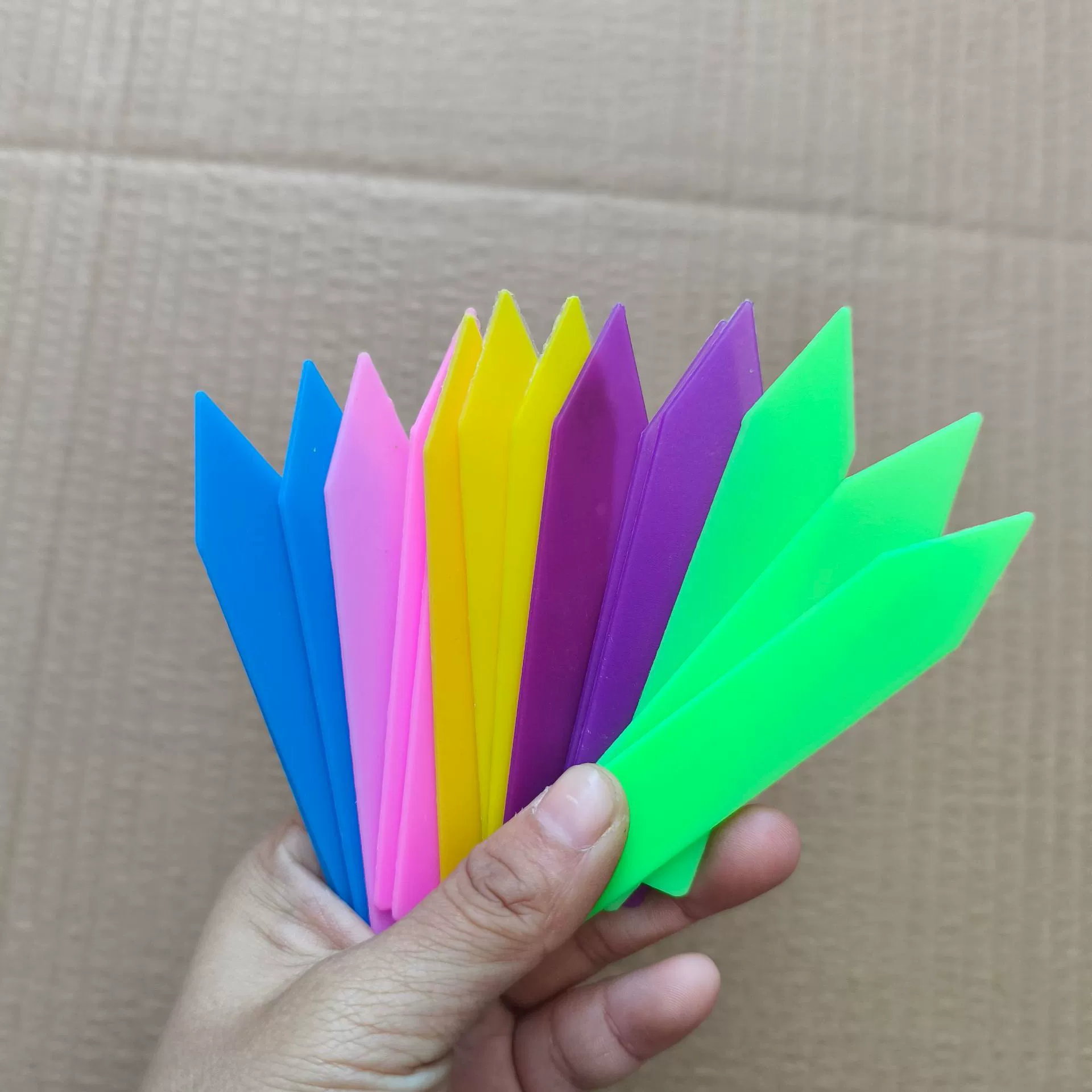 Оптовые пластиковые этикетки для садовых цветов из ПВХ, этикетки для суккулентов, пластиковые наземные этикетки, однослойные этикетки для суккулентов