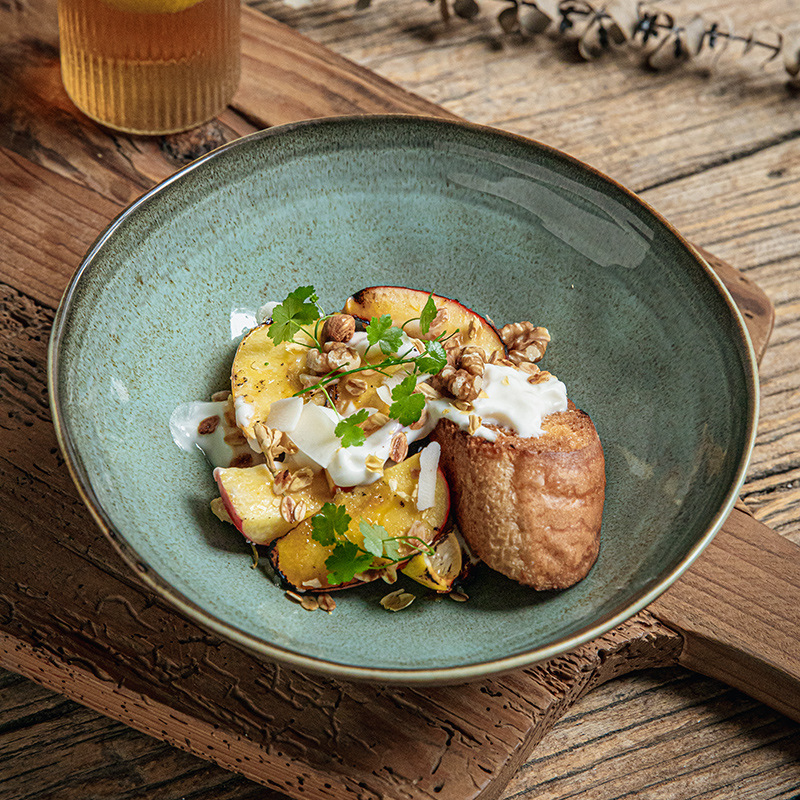 Cuenco de cubo de forma especial de 8 pulgadas de cambio de horno irregular cuenco de cerámica restaurante exportación transfronteriza cuenco de fideos retro