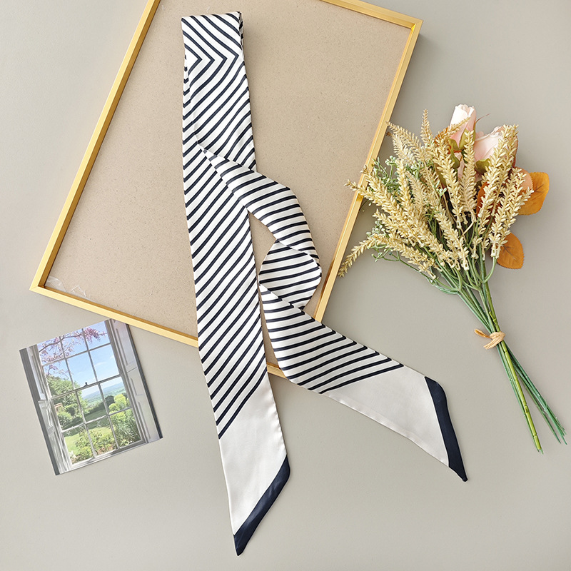 Bufanda de seda larga pequeña a rayas blancas y negras retro 2025 nueva moda francesa alta sensación de temperamento bufanda bufanda accesorios