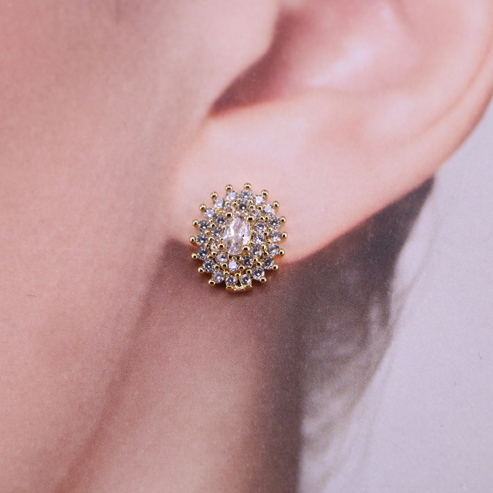 Korean Copper Micro-set Zircon Peach Heart Pineapple Geometric Sweet Earrings display picture 6