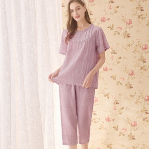 여성용 크레이프 반팔 크롭팬츠 HW130