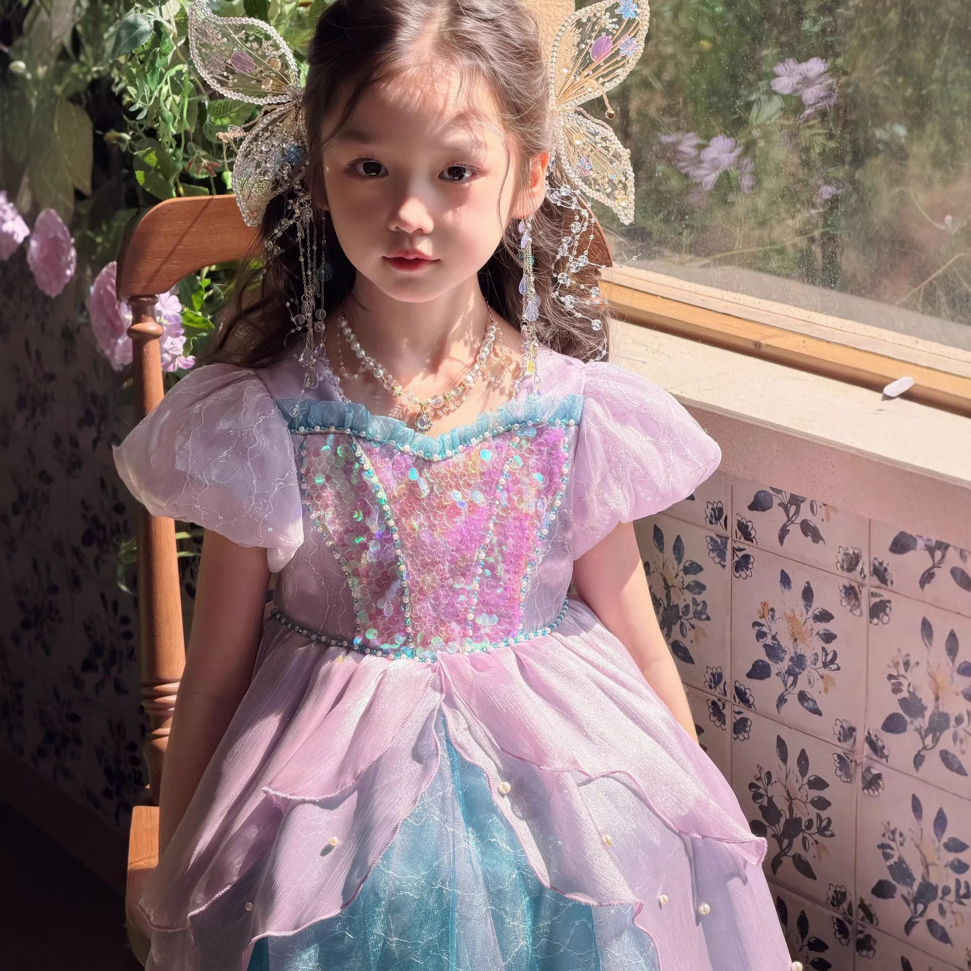 Manufacturer's Girls' Dress with Pearls and Sequins, Mermaid Princess Dress for Birthday, Christmas, and Children's Day Performance Attire