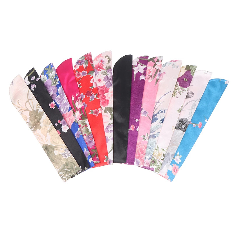 En stock cubierta del ventilador de las mujeres de tela de seda bolsa de ventilador regalo pequeño ventilador de embalaje fabricante de lino cubierta del ventilador de brocado