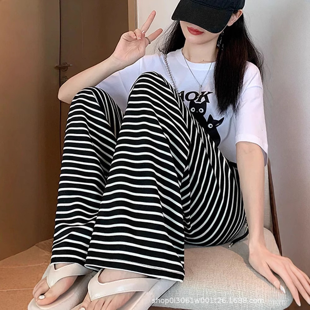 Verano femenino nuevo estilo pequeño cintura alta pantalones de rayas blancas y negras drapeado delgado pantalones de trapeador casuales rectos sueltos