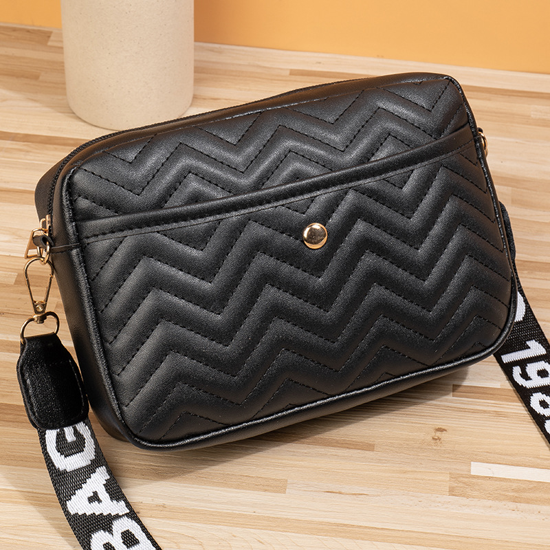 Women's Medium Pu Leather Waves Solid Color Streetwear Zipper Bag Sets display picture 31