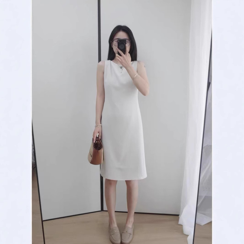 TH ~ 3.2k on the cabinet! Smooth Anti-wrinkle Acetic Fabric Stand-cut Slim-fit Slimming Sleeveless off-shoulder dress for Women