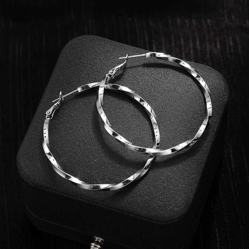 Серьги (YIPIN YIYA) 925 серебряные сережки-крючки с золотым покрытием, закрученный дизайн, легкие 0.01 кг