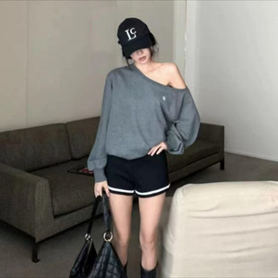 ���W늂}���б���l��  ���e�������ɫ�A�I�L���l��Ů�¿��