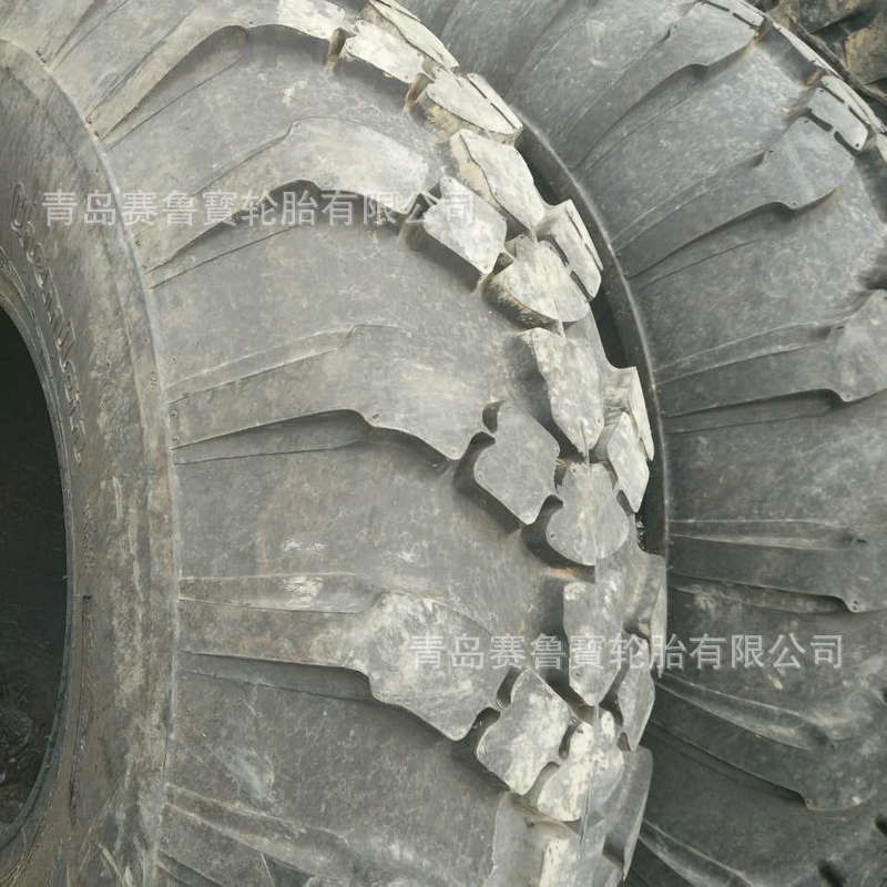 15.00-21 载重卡车轮胎  装甲车轮胎   越野轮胎