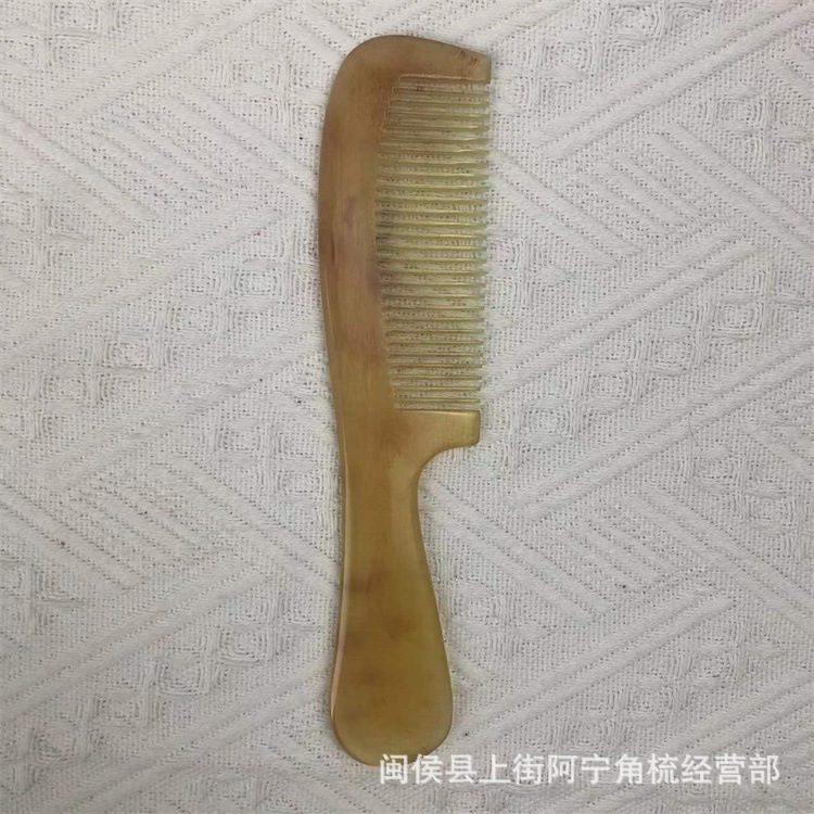 Goat Horn Comb 18cm Medium Handle Comb with Round Teeth for Scalp Massage and Portable Hair Styling specifications